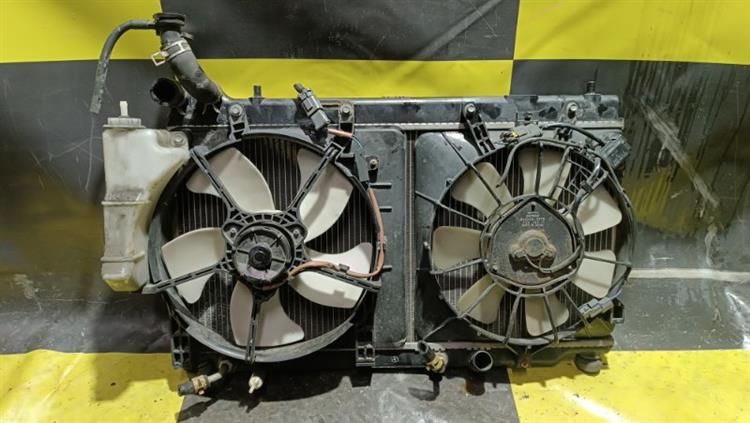 Радиатор основной Хонда Фит в Тобольске 105259
