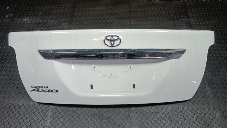Крышка багажника Тойота Королла Аксио в Тобольске 106942