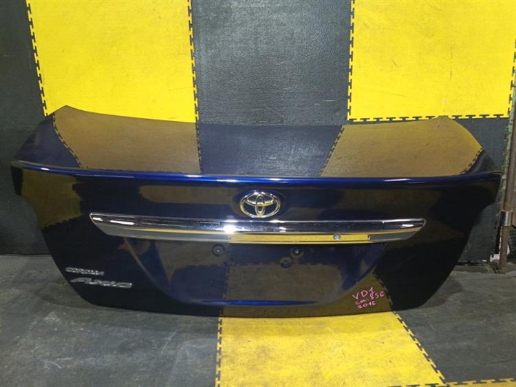 Крышка багажника Тойота Королла Аксио в Тобольске 113111