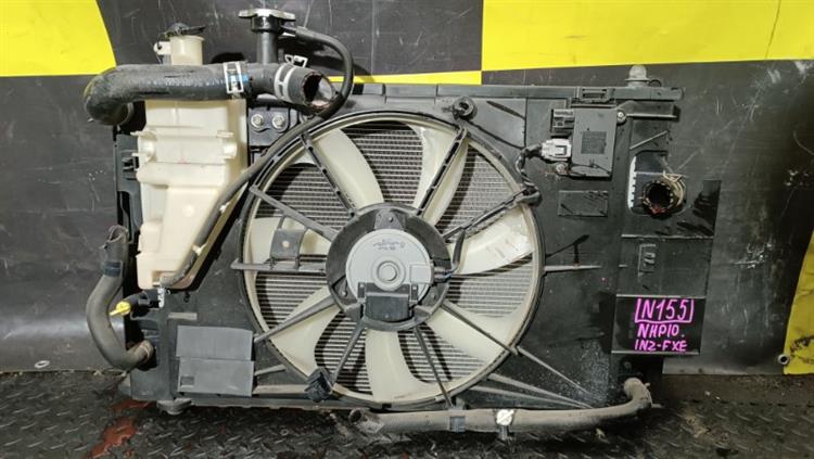 Радиатор основной Тойота Аква в Тобольске 116559