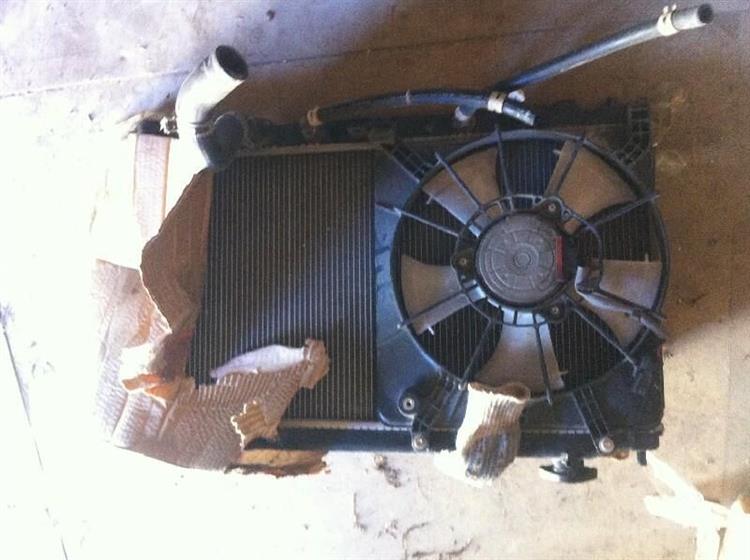 Радиатор основной Хонда Фит в Тобольске 1288