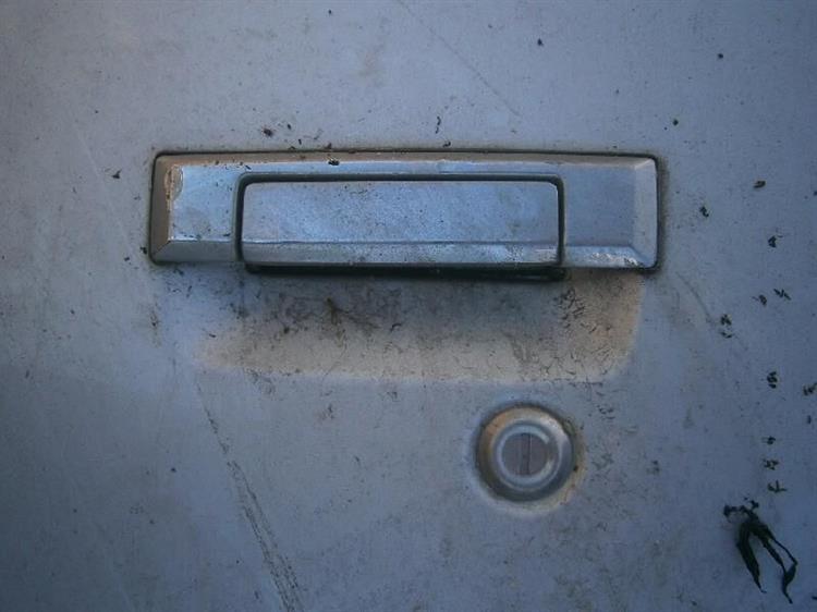 Дверь Тойота Таун Айс в Тобольске 15430