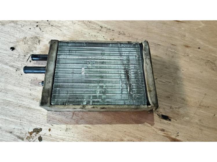 Радиатор печки Исузу Гига в Тобольске 240069