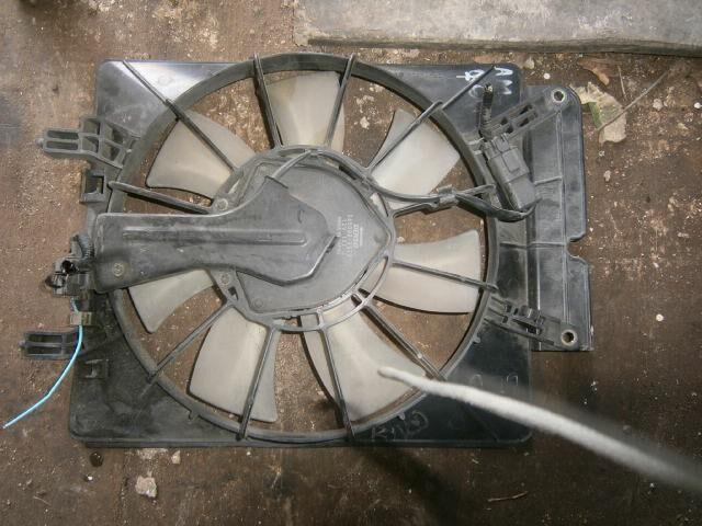 Диффузор радиатора Хонда СРВ в Тобольске 24032