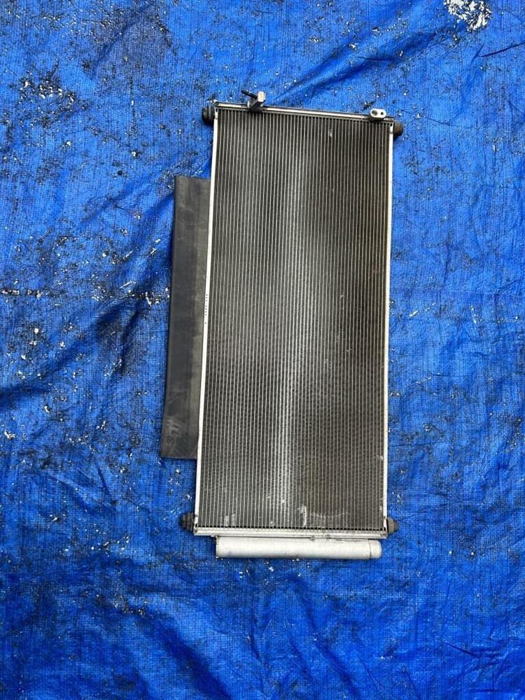 Радиатор кондиционера Хонда Фит в Тобольске 240686