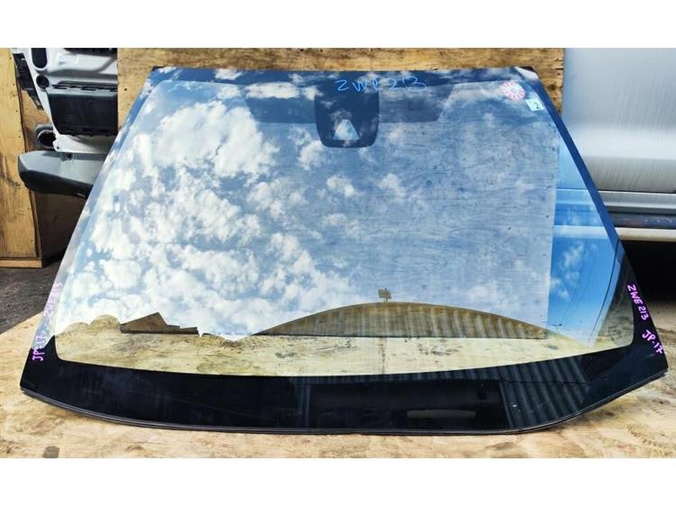 Лобовое стекло Тойота Королла в Тобольске 255796