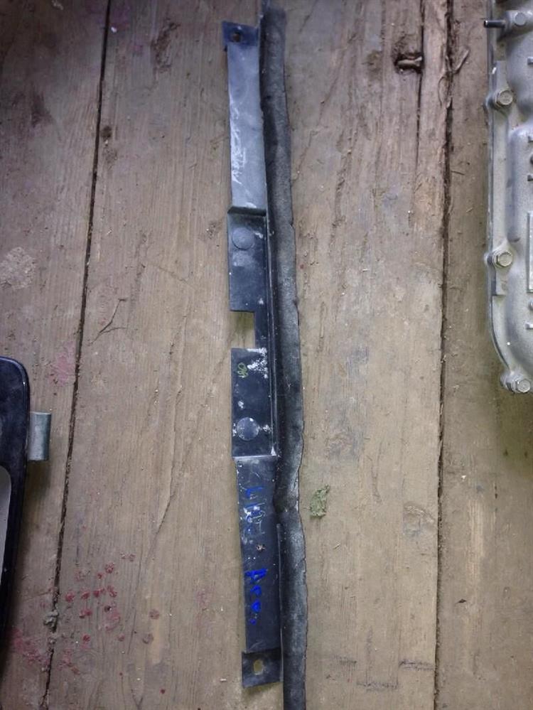 Рамка радиатора Тойота Таун Айс в Тобольске 4104
