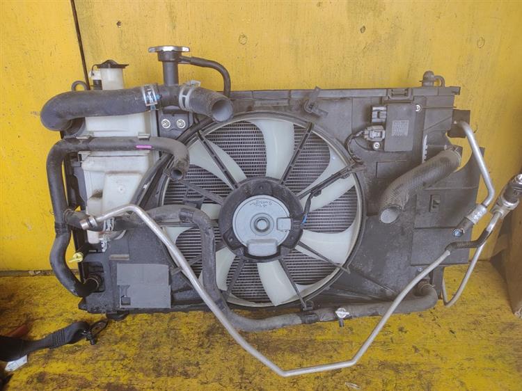 Радиатор основной Тойота Королла Аксио в Тобольске 43848