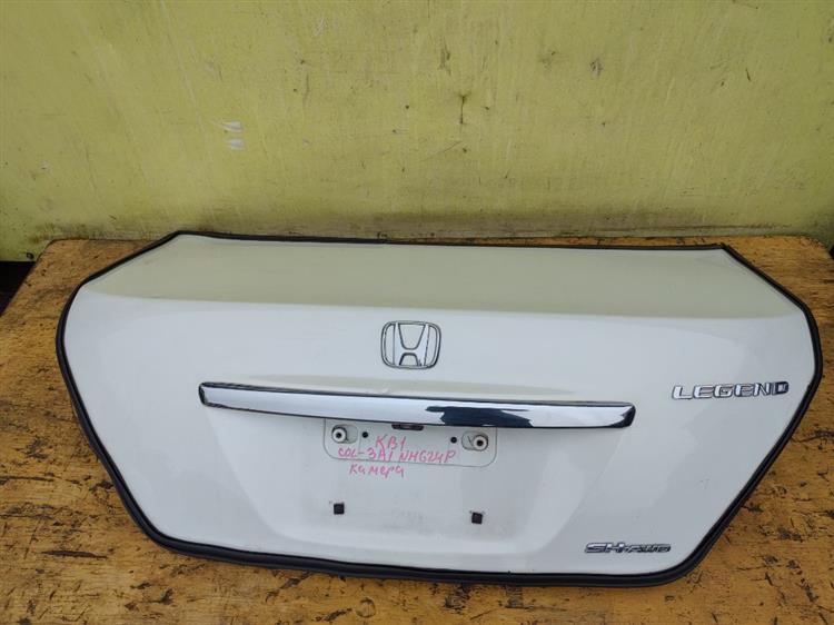 Крышка багажника Хонда Легенд в Тобольске 44600