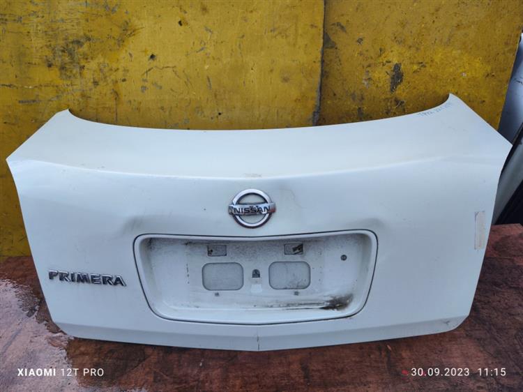 Крышка багажника Ниссан Примера в Тобольске 651911