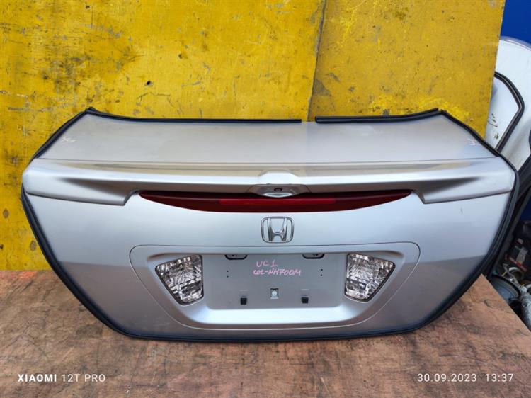 Крышка багажника Хонда Инспаер в Тобольске 652201