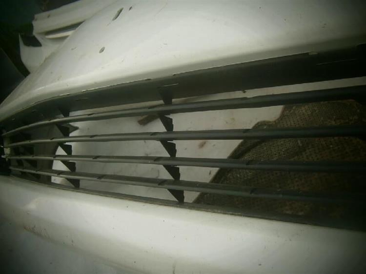 Решетка радиатора Тойота Приус в Тобольске 72763