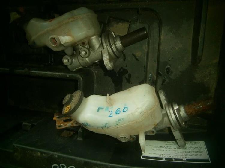 Главный тормозной цилиндр Тойота Премио в Тобольске 73101